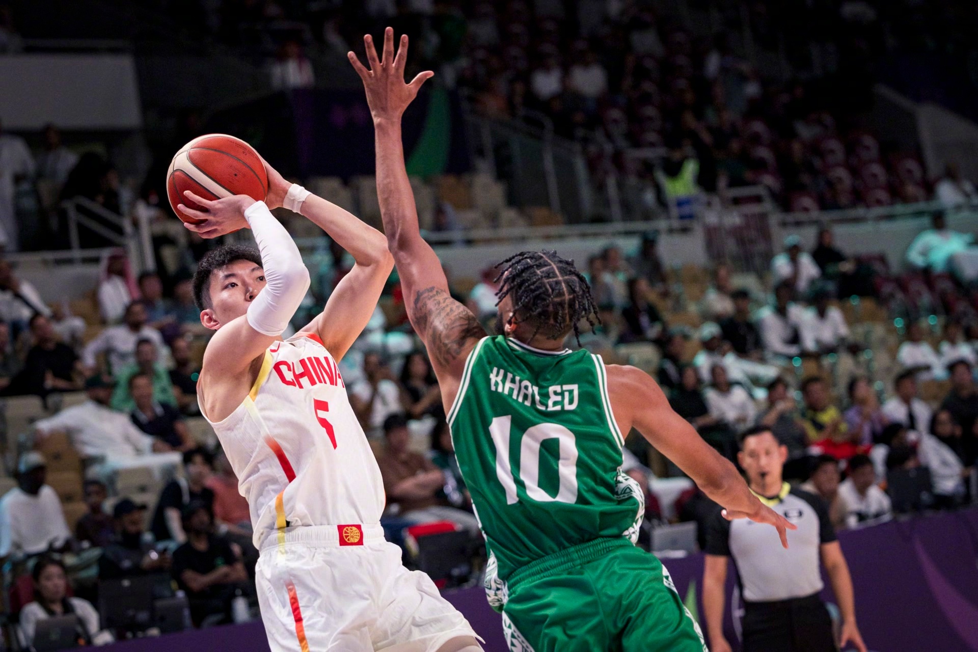 lol台服官网地址-斯图加特发布备战花絮，赛前内部沟通，NBA常规赛任务艰巨，心理建设被强调的简单介绍